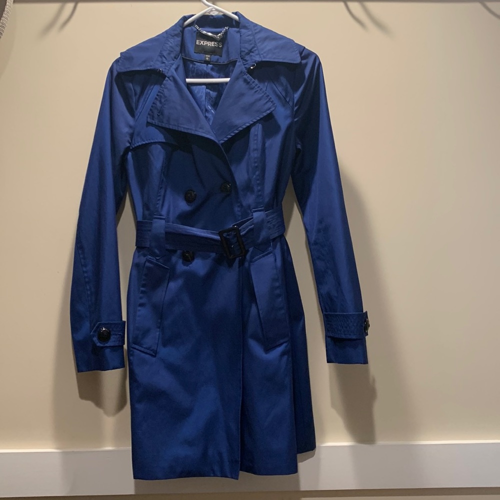 Express blue trench coat. Size XS. Lightweight w/detachable belt.